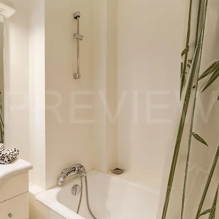 아파트 Cosy & Comfy 1 Bedroom 15 *